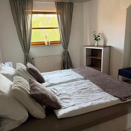 Landflair Ferienhaeuser ديتمولد